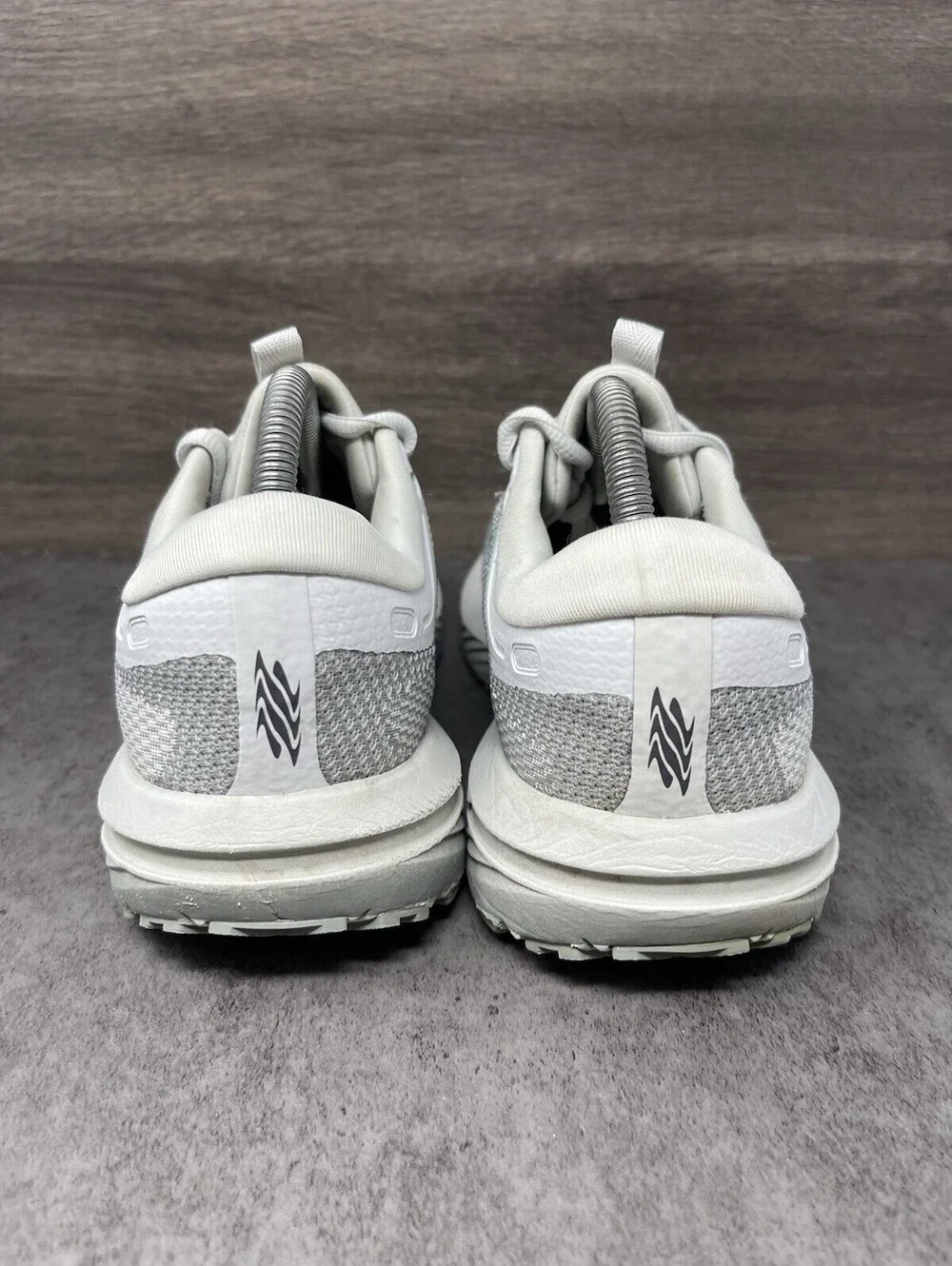 Brooks Revel 7 Size 10 Womens White Grey DNA Running Walking Athletic Shoes